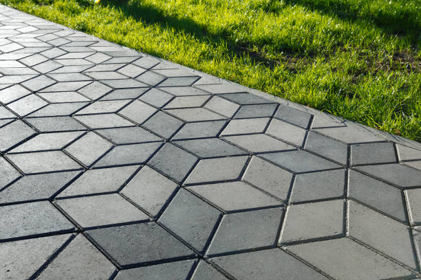Best Affordable Driveway Pavers  in Monmouth, IL